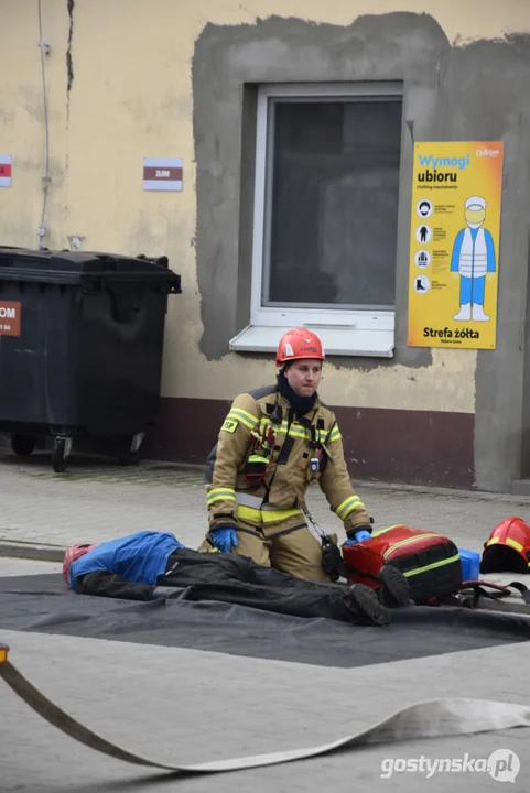 Ćwiczenia zastępów JRG oraz strażaków ochotników w zakładzie przetwórstwa spożywczego Pudliszkach