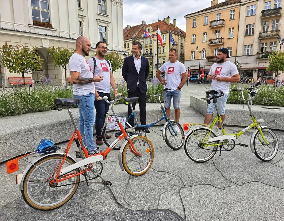 "Dobre Chłopaki" przejadą Wigrami 500 km, by pomóc 4-letniej Laurze - Zdjęcie główne