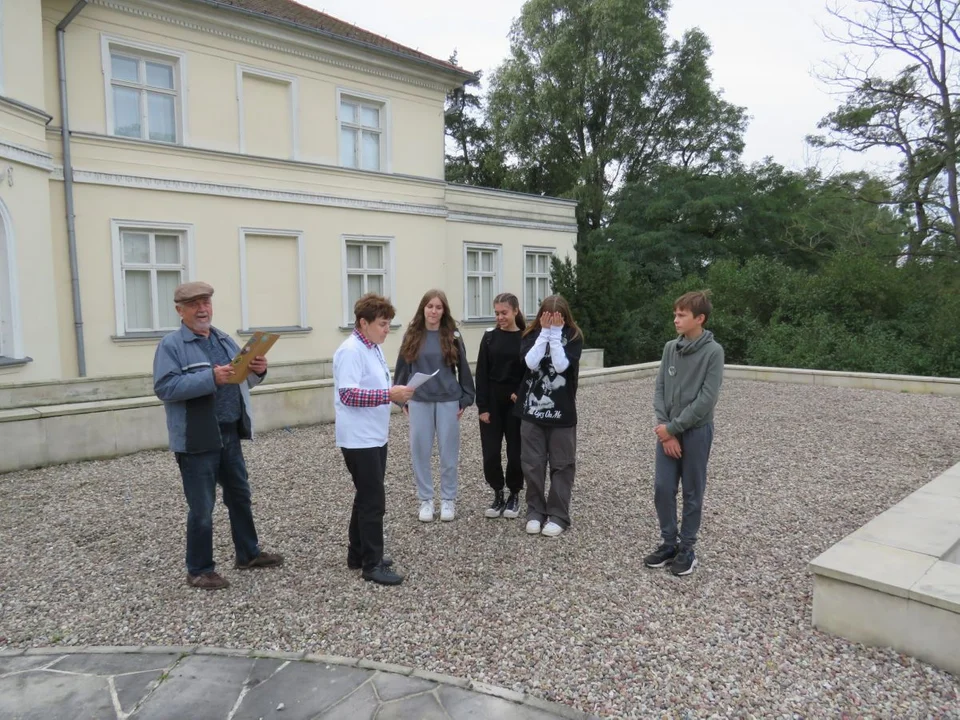 60. Ogólnopolski Rajd Mickiewiczowski do Śmiełowa. PTTK Jarocin