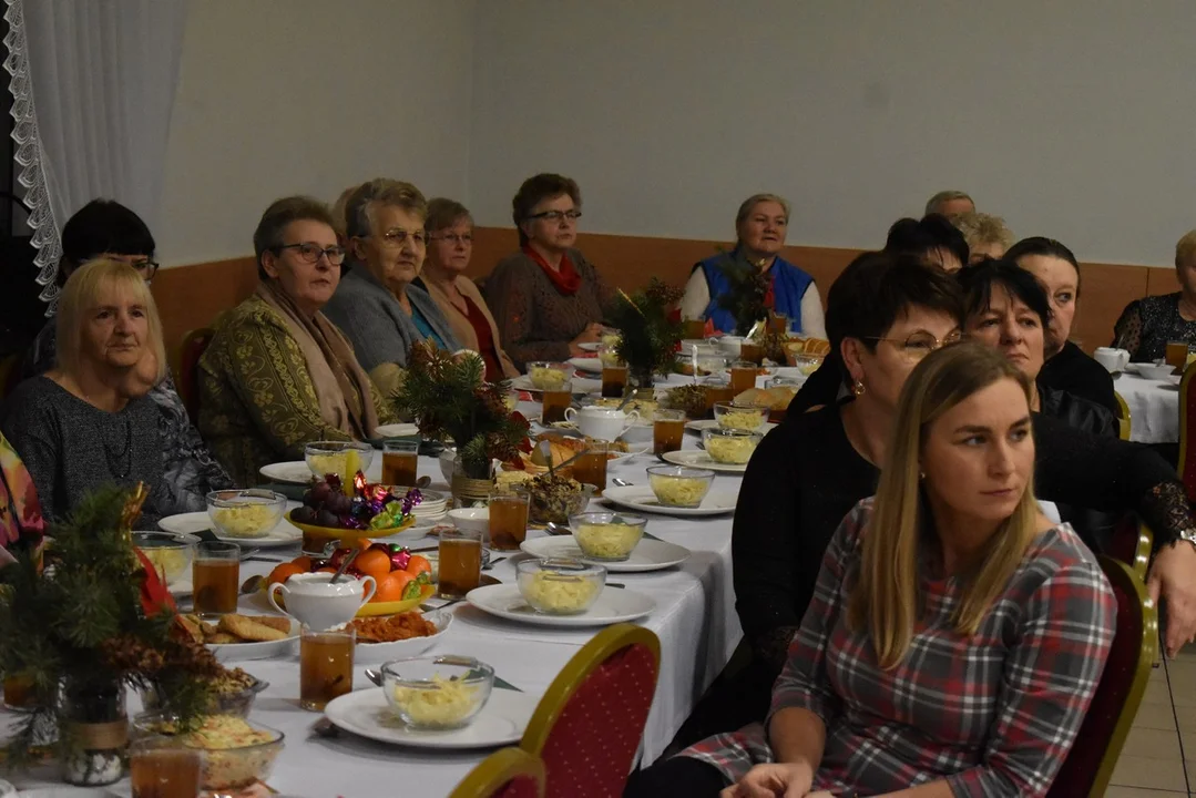 Wigilia z Kołem Gospodyń Wiejskich w Tomicach