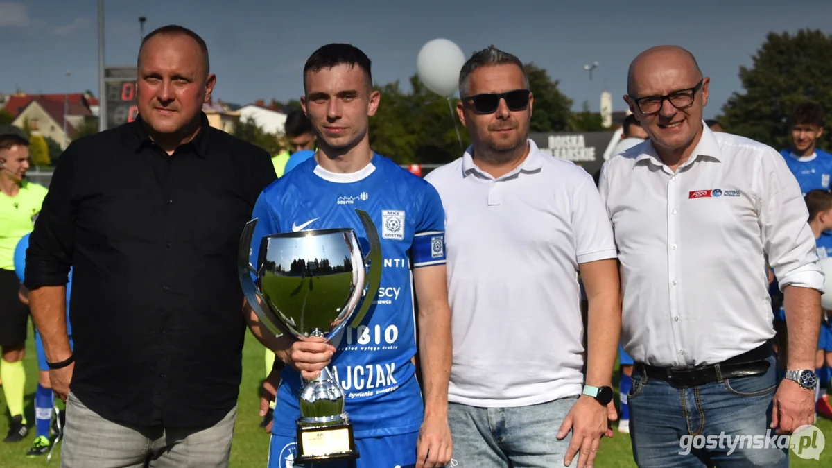 Kania Gostyń - Huragan Pobiedziska 3 : 3