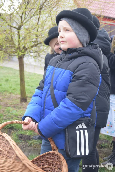 Obrzędy palenia i topienia "śmiercichy" oraz "nowego lotka" na Biskupiźnie