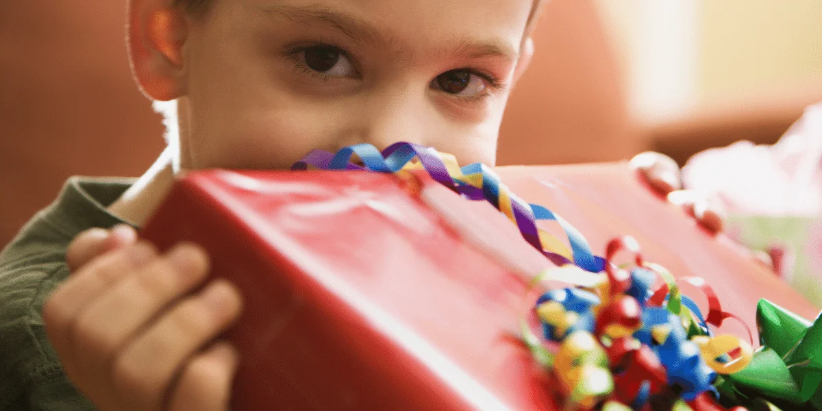 Oto 10 najlepszych pomysłów na oryginalny prezent na I Komunię dla chłopca