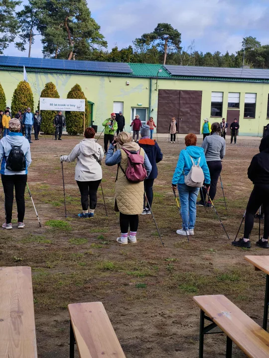 V Marsz po zdrowia z nordic walking w ramach Leśna Triada 2025 w Piaskach
