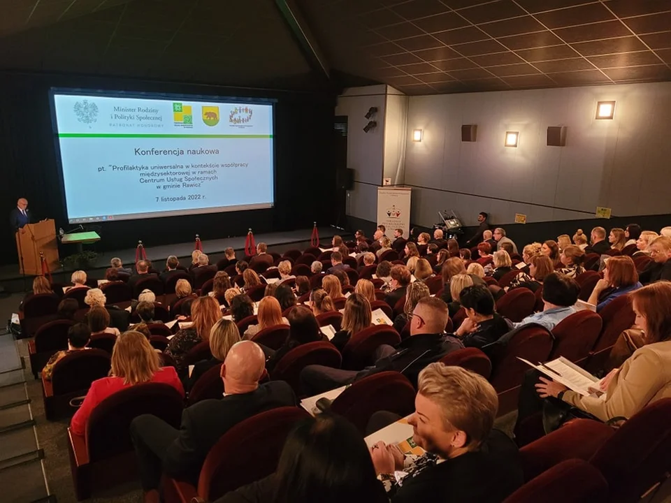 Konferencja naukowa w kinie (FOTO) - Zdjęcie główne