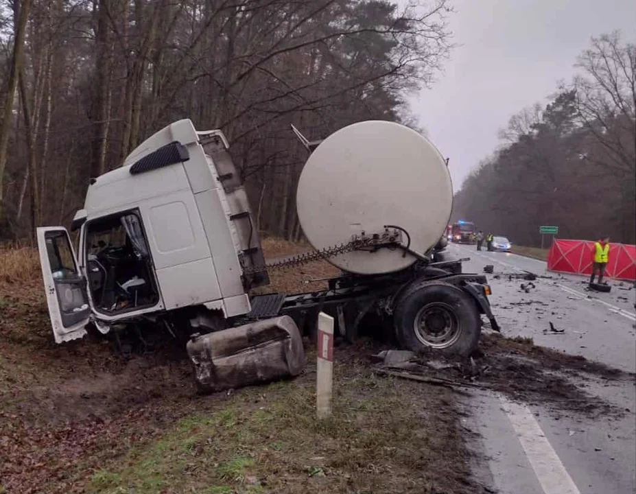 Wypadek na DK 12 w Gołuchowie