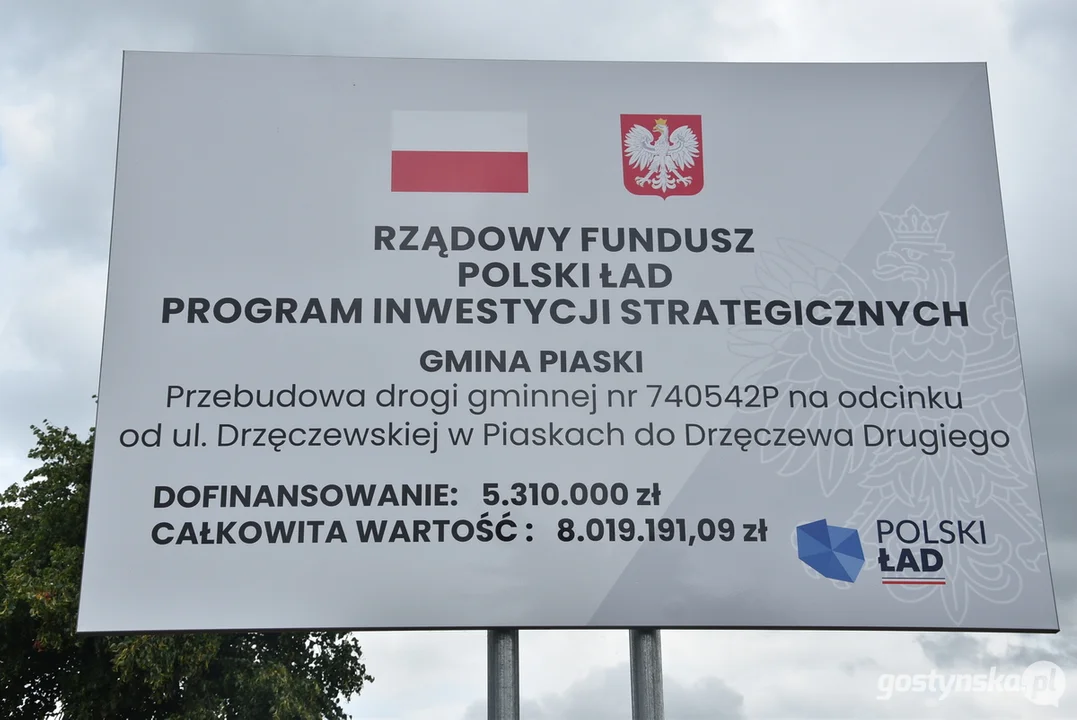 Otwarcie ulicy Drzęczewskiej w Piaskach i nowej świetlicy wiejskiej w Drzęczewie Drugim