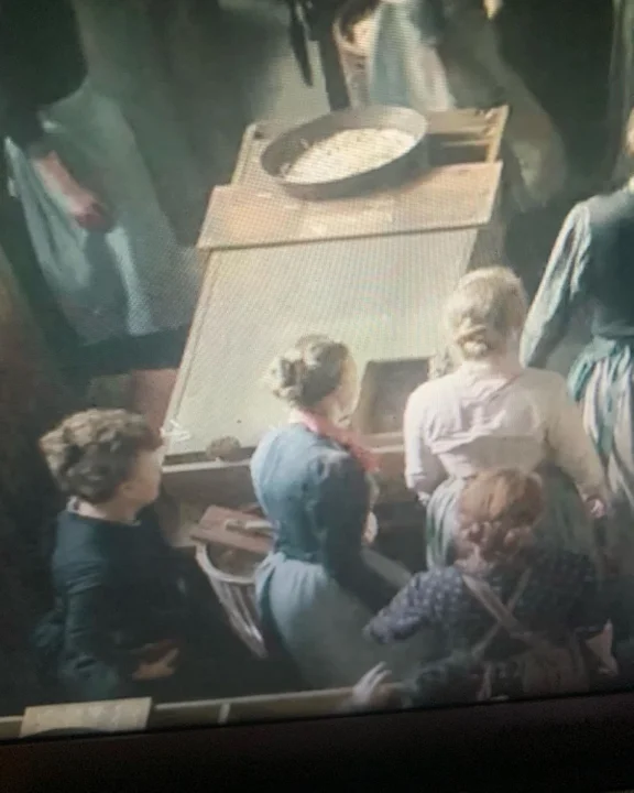 Monika Wieczorek z Wielkopolski wystąpiła w "Enola Holmes 2". Film można obejrzeć na Netflix