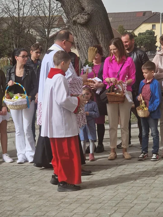 Święcenie potraw w Lutogniewie, Dzierżanowie, Bożacinie i Wróżewach [ZDJĘCIA]