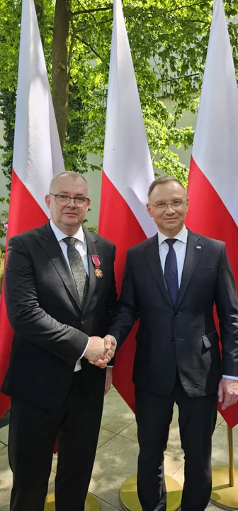 Starosta Maciej Wasielewski odznaczony Złotym Krzyżem Zasługi