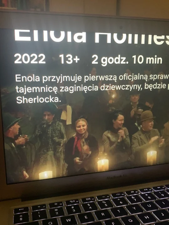 Monika Wieczorek z Wielkopolski wystąpiła w "Enola Holmes 2". Film można obejrzeć na Netflix