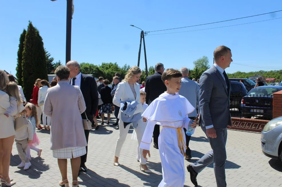 Pierwsza Komunia Święta w parafii Matki Bożej Fatimskiej w Jarocinie