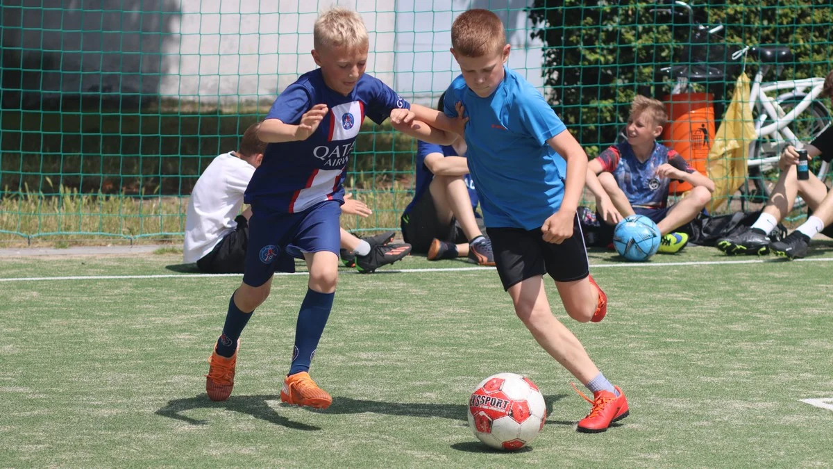 Zagrali w turnieju KS Futsal Rawicz [ZDJĘCIA] - Zdjęcie główne