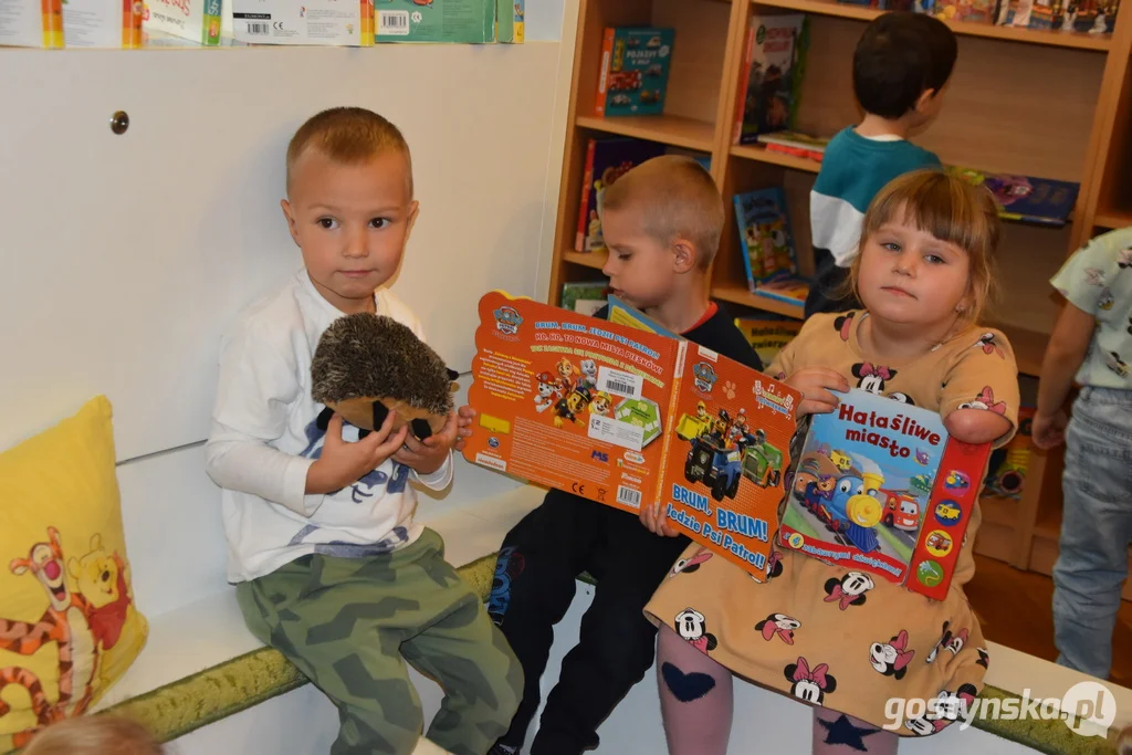 "Mała książka - wielki człowiek". Podsumowanie ogólnopolskiej kampanii w bibliotece w Gostyniu