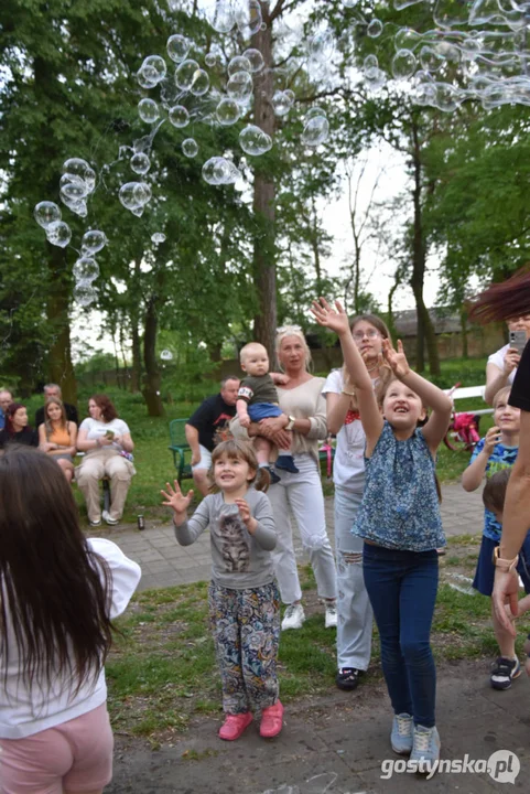 Radosne obchody Święta Narodowego Konstytucji 3 Maja w Pogorzeli