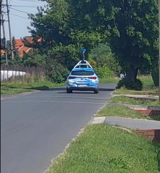 Samochód Google Street View na ulicach Jarocina i okolic