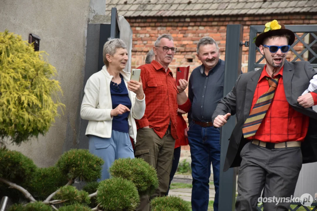 "Niedźwiedzie" wróciły do Zalesia - wesoły śmigus-dyngus