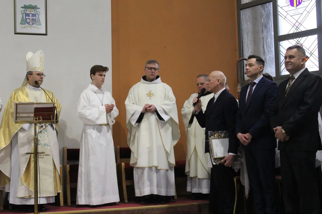 Franciszkanie w Jarocinie rozpoczęli świętowanie 90-lecia z biskupem kaliskim