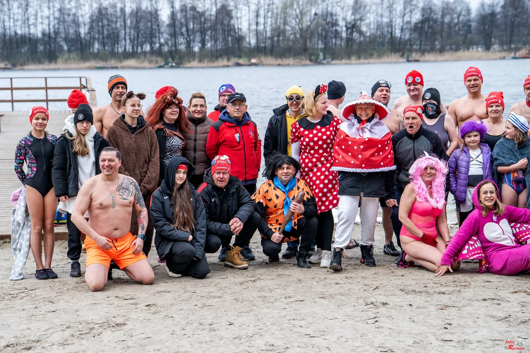 W bajkowym klimacie i z debiutem wójta! Morsy Gołuchów zakończyły sezon