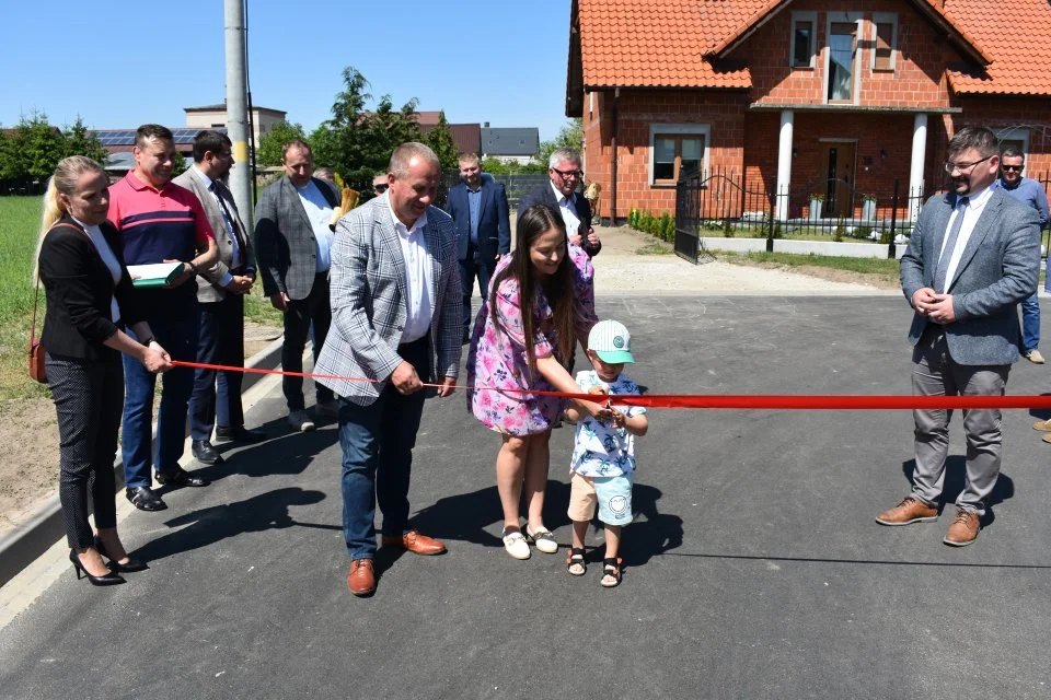 Biadki. Zakończono przebudowę ulicy Słonecznej [ZDJĘCIA] - Zdjęcie główne