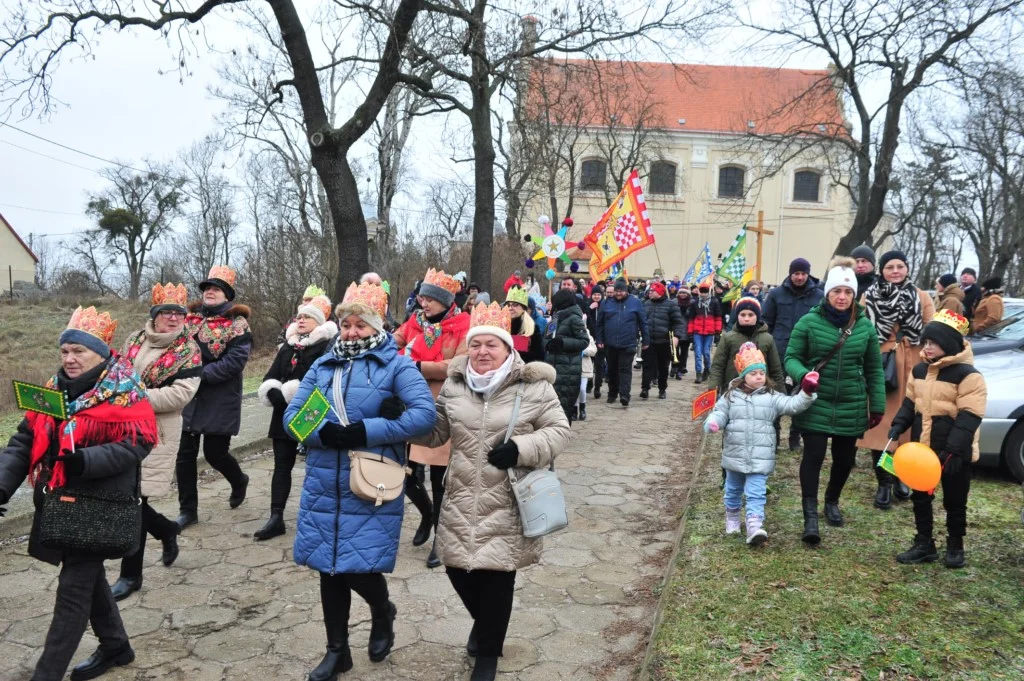 Orszak Trzech Króli w Żerkowie 2024 zdjęcia