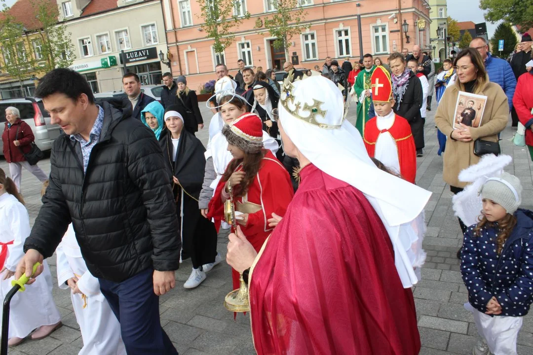 Marsz Wszystkich Świętych w parafii św. Marcina w Jarocinie