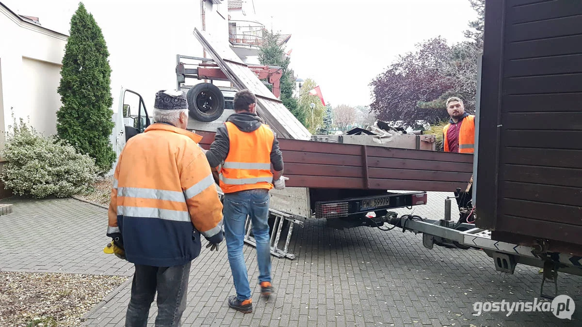 Zlikwidowano kiosk Ruchu przy poczcie w Gostyniu. Podobno ostatni w tym mieście