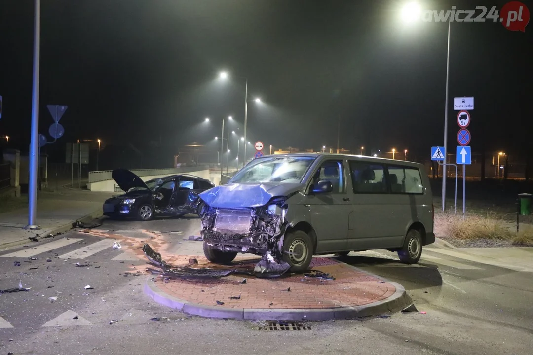 Wypadek na Rondzie Unii Europejskiej w Rawiczu