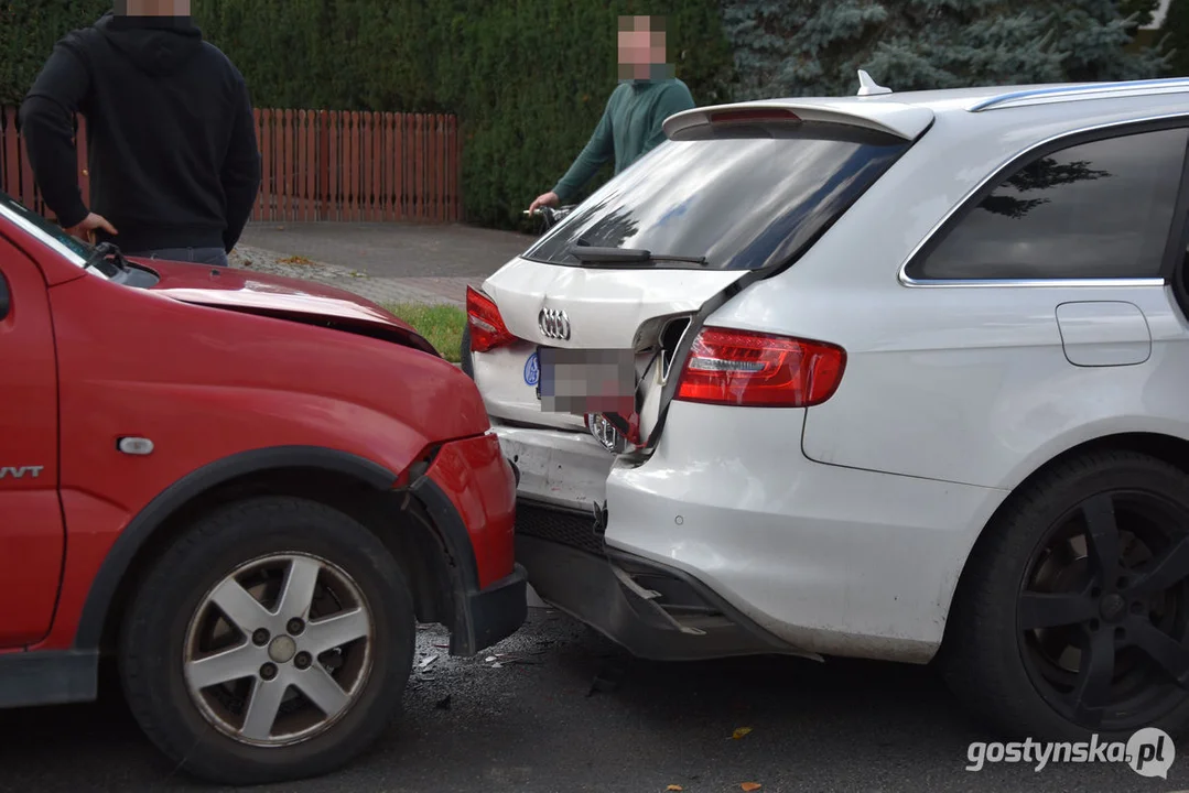 Niedzielny wypadek na ul. Wrocławskiej (DW434) w Gostyniu