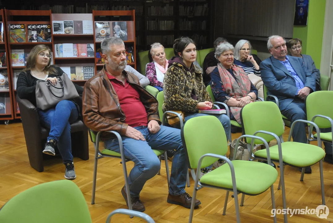 Aldona Wleklak w bibliotece w Gostyniu promowała powieść "Saga niewoli"