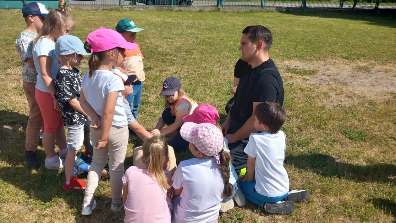 Strażacy z OSP Gołuchów spotkali się z przedszkolakami