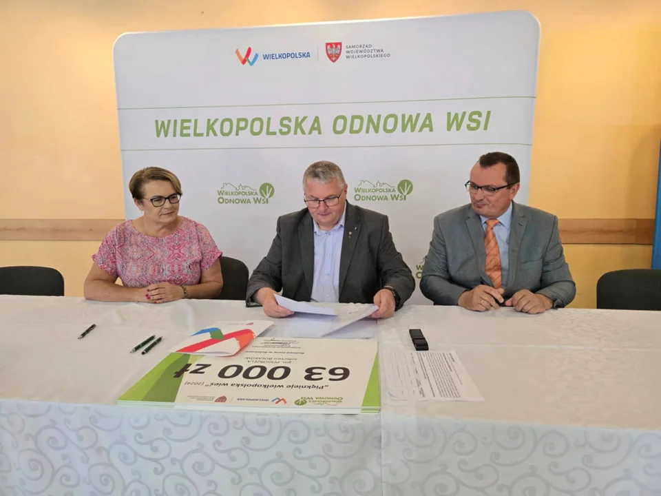 Uroczyste podpisanie umów dotyczących XIV edycji konkursu „Pięknieje Wielkopolska Wieś" w ramach programu Wielkopolska Odnowa Wsi.