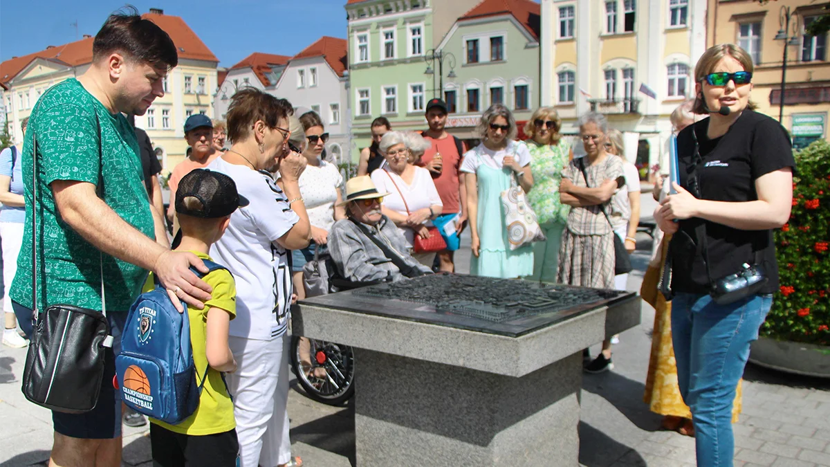 Rawicz. Spacer historyczny „Wokół Plant Jana Pawła II”.