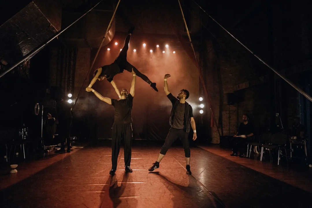 Wielki Teatr w Małym Mieście. "Tribute" w żydowskiej bożnicy przy ul. Małej w Jarocinie