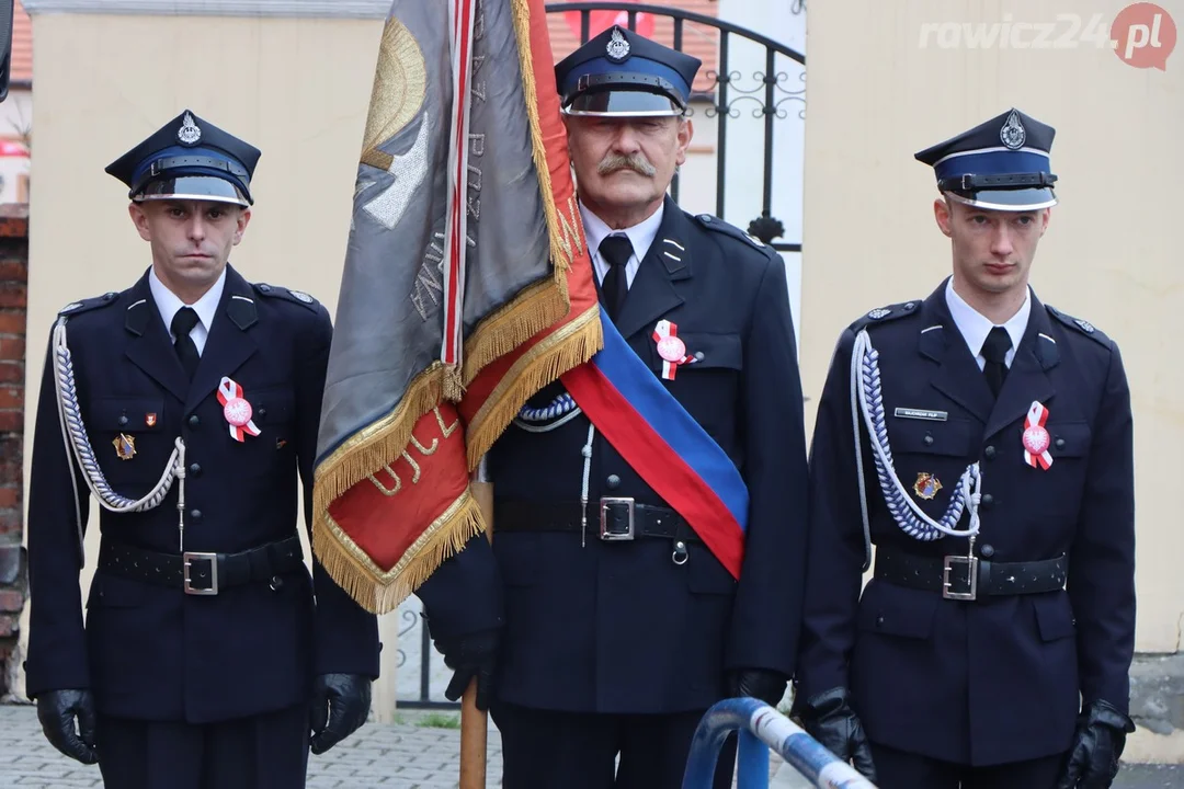 Miejska Górka. Odsłonięcie tablicy pamiątkowej na budynku WTZ