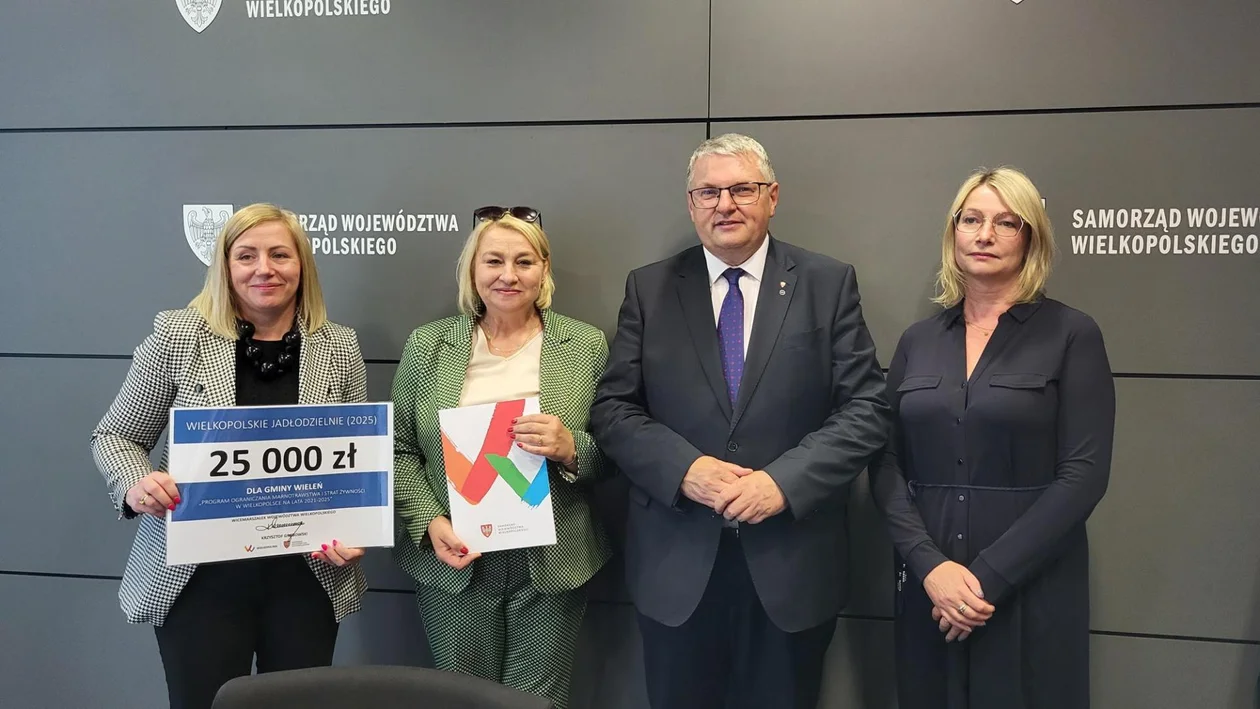 Umowę z włodarzami gmin, gdzie już niedługo powstaną jadłodzielnie podpisał Krzysztof Grabowski, Wicemarszałek Województwa Wielkopolskiego.
