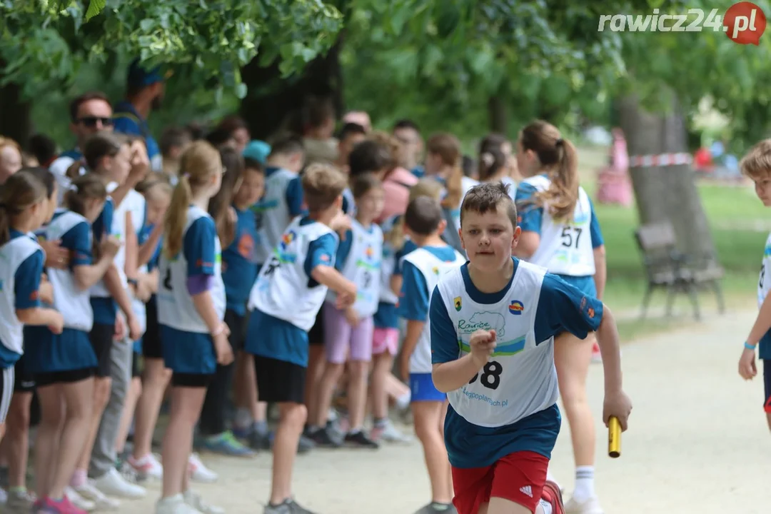 Sztafety szkolne w ramach 24h Rawickiego Festiwalu Sportu