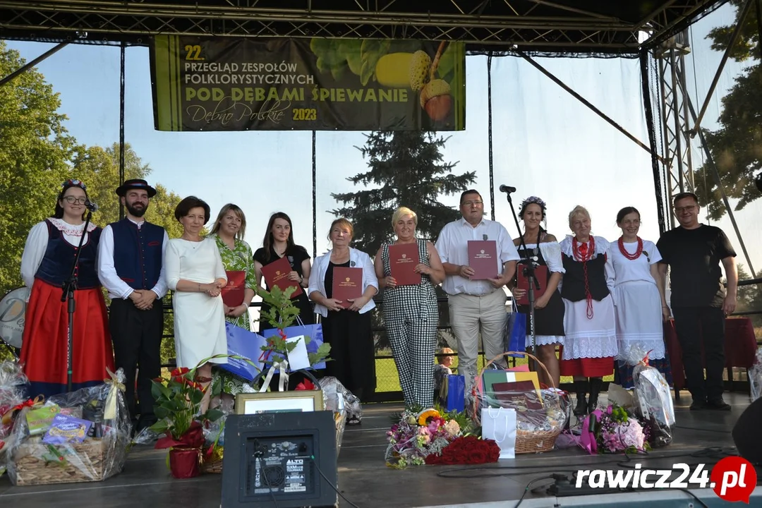 Minister Marlena Maląg wręczyła honorowe odznaczenia (ZDJĘCIA) - Zdjęcie główne