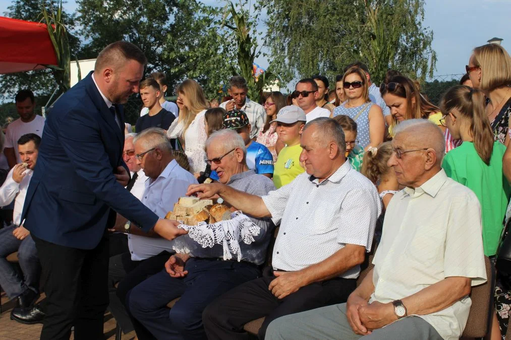 Po dwóch latach przerwy OSP z Dobieszczyzny zorganizowało dożynki