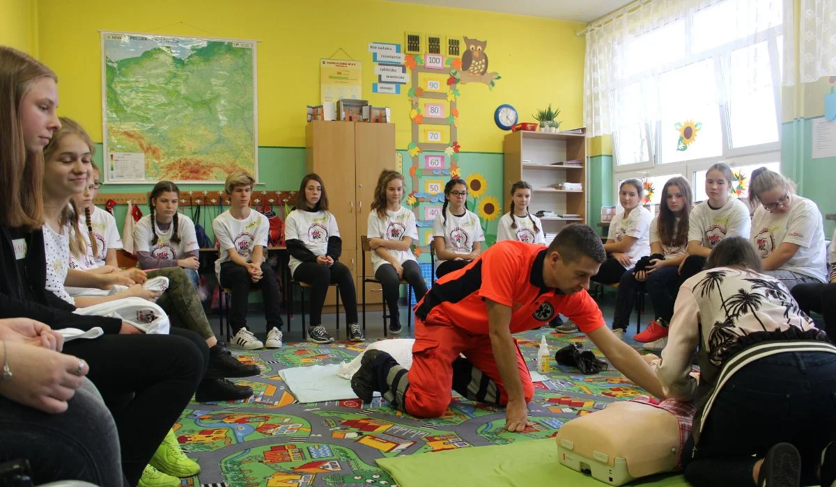 "Masz Moc" . Fundacja "Ogród Marzeń" organizowała duży projekt dla wolontariuszy.