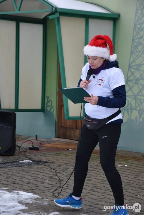 Mikołajkowy Charytatywny Marsz Nordic Walking „Idziemy dla Julki”