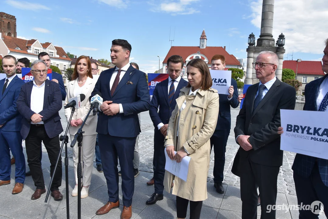 Lider Konfederacji Krzysztof Bosak w Gostyniu spotkał się z mieszkańcami