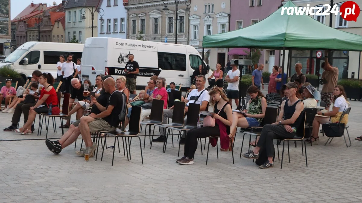 Koncert na rynku w Rawiczu - zespół "Lasy"