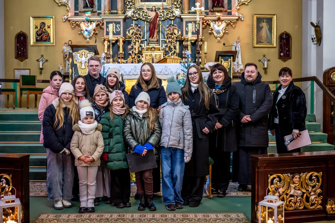 Koncert świąteczny Martyny Paterczyk w kościele w Kowalewie - Zdjęcie główne