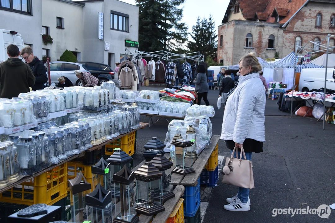 Wszystkich Świętych w Gostyniu - drożyzna branży cmentarnej nie ominęła