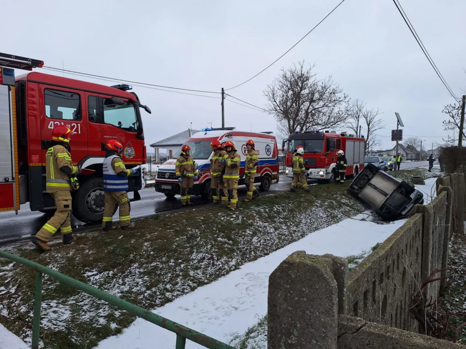 Zderzenie samochodów w Elżbietkowie, w gminie Pogorzela