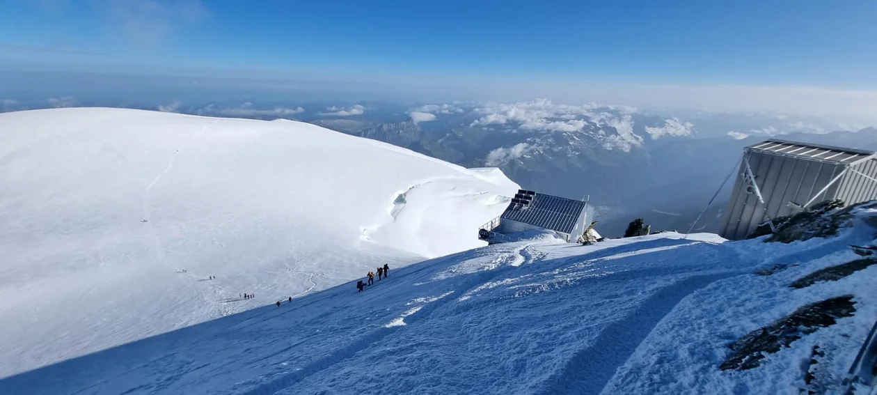 Ultramaratończyk Rafał Przybył z Bodzewka Pierwszego zdobył Mont Blanc