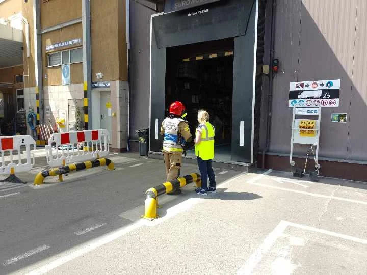 Krotoszyn. Strażacy ćwiczyli w zakładzie produkcyjnym Nutricia