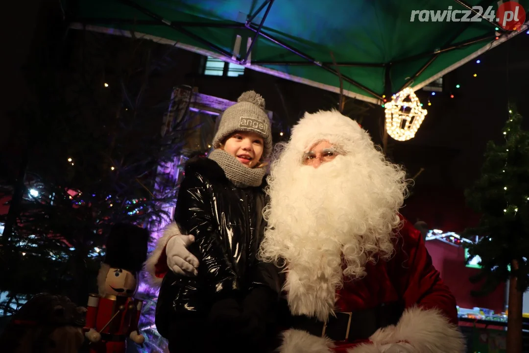 Spotkanie ze Świętym Mikołajem na Rawickim Jarmarku Bożonarodzeniowym