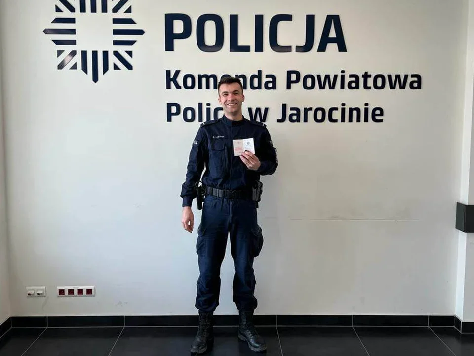 Policjant z Jarocina został dawcą szpiku. Jego bliźniakiem genetycznym okazała się kobieta z USA - Zdjęcie główne